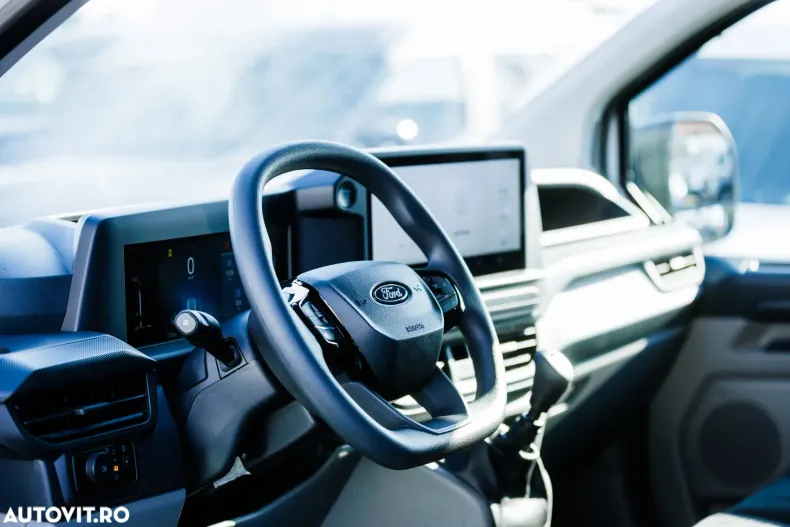 Ford Transit Custom din 2024 cu 1 km - oferta FOR128468 - foto 13