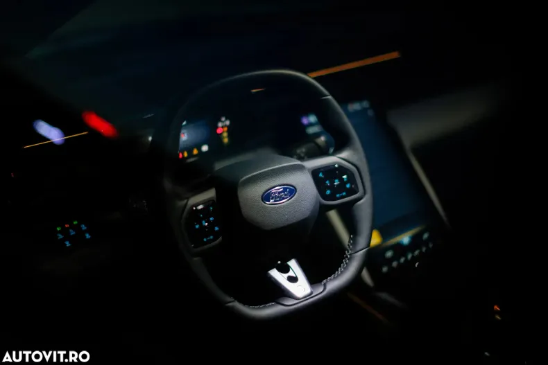 Ford Capri din 2024 cu 1.500 km - oferta FOR128470 - foto 16
