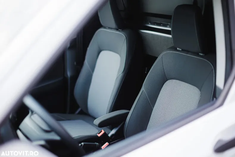 Ford Courier din 2024 cu 2.000 km - oferta FOR128477 - foto 9