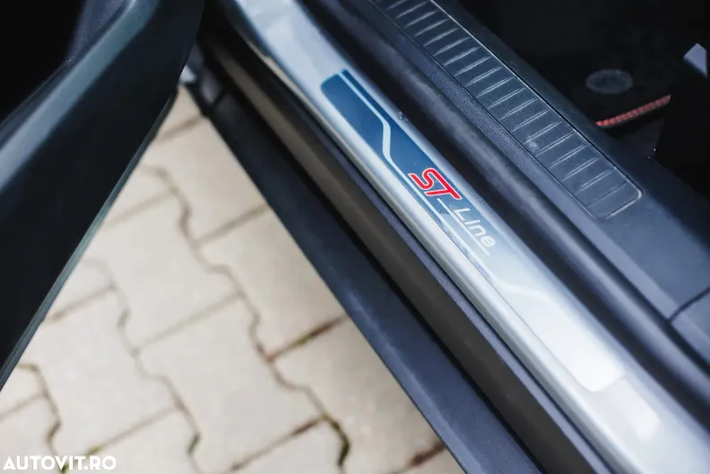 Ford Kuga din 2023 cu 5.000 km - oferta FOR128483 - foto 17