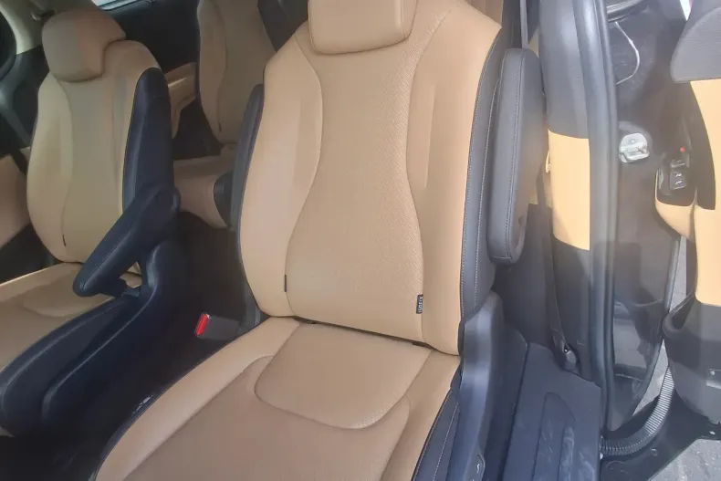 Kia Carnival din 2021 cu 72.132 km - oferta KIA128490 - foto 13