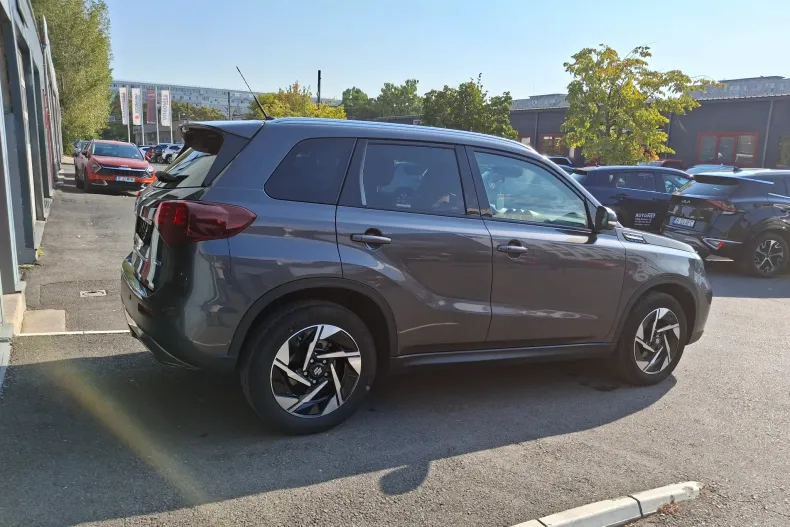 Suzuki Vitara din 2024 cu 18.599 km - oferta SUZ128494 - foto 6