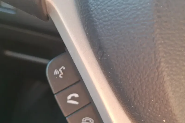 Suzuki Vitara din 2024 cu 18.599 km - oferta SUZ128494 - foto 18