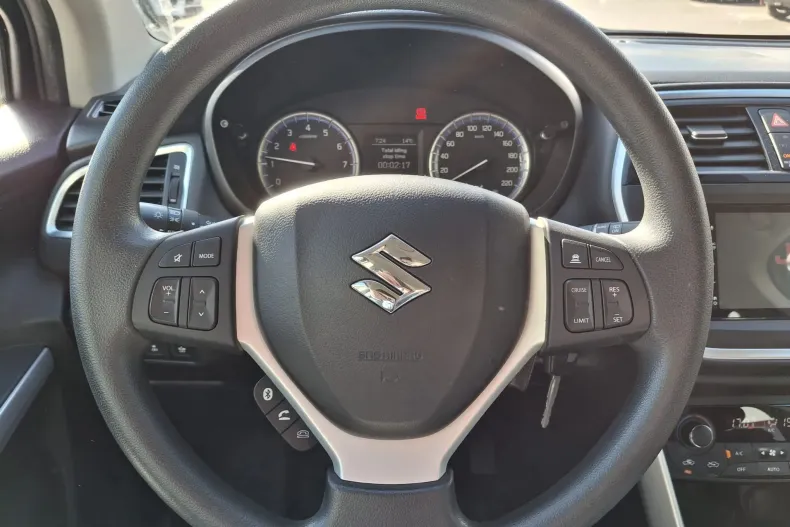 Suzuki SX4 din 2020 cu 71.782 km - oferta SUZ128502 - foto 13