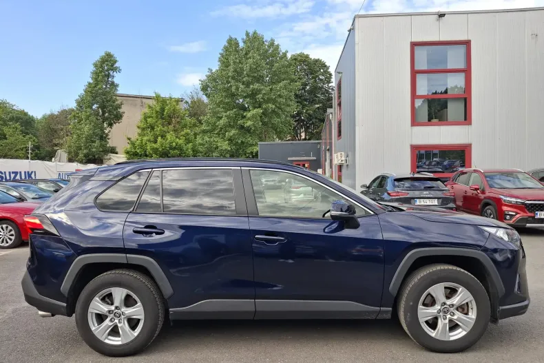 Toyota RAV4 din 2021 cu 81.015 km - oferta TOY128505 - foto 3