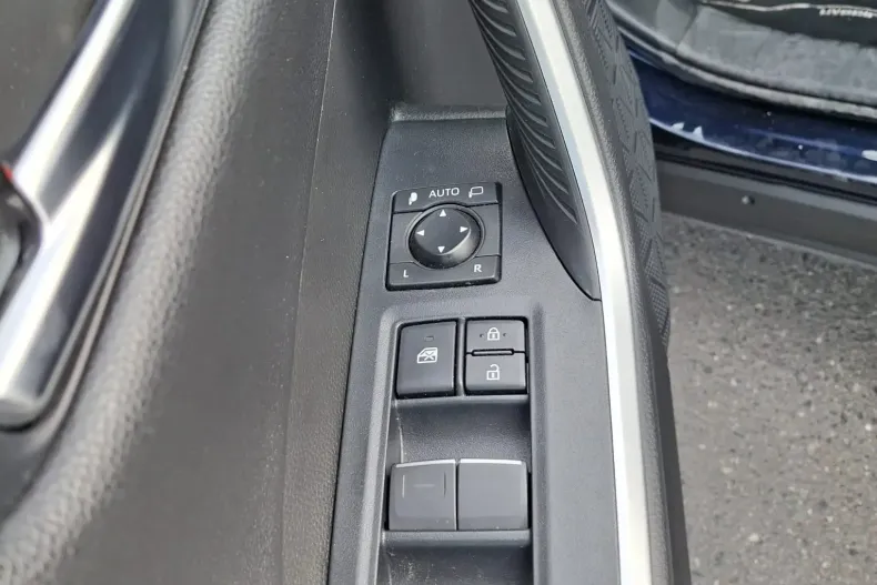 Toyota RAV4 din 2021 cu 81.015 km - oferta TOY128505 - foto 10