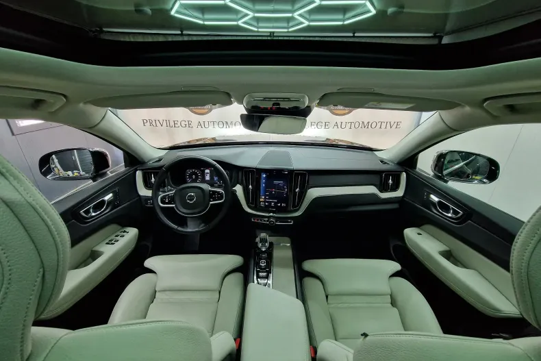 Volvo XC60 din 2020 cu 103.176 km - oferta VOL128518 - foto 8