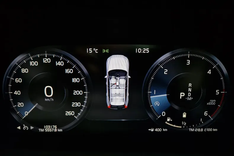 Volvo XC60 din 2020 cu 103.176 km - oferta VOL128518 - foto 12