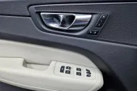 Volvo XC60 din 2020 cu 103.176 km - oferta VOL128518 - foto 16