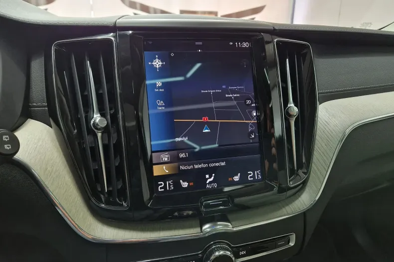 Volvo XC60 din 2020 cu 103.176 km - oferta VOL128518 - foto 19