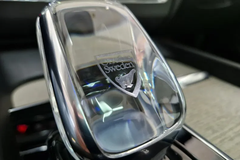 Volvo XC60 din 2020 cu 103.176 km - oferta VOL128518 - foto 25