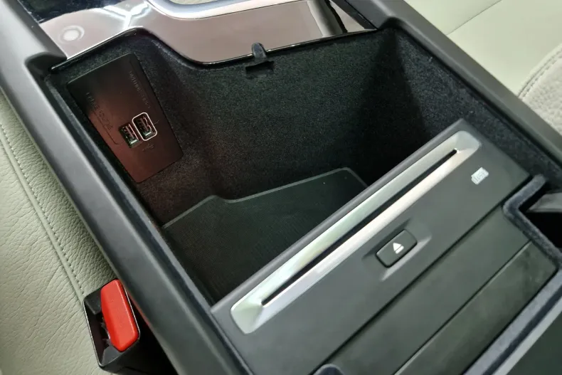 Volvo XC60 din 2020 cu 103.176 km - oferta VOL128518 - foto 30