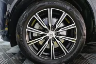 Volvo XC60 din 2020 cu 103.176 km - oferta VOL128518 - foto 39