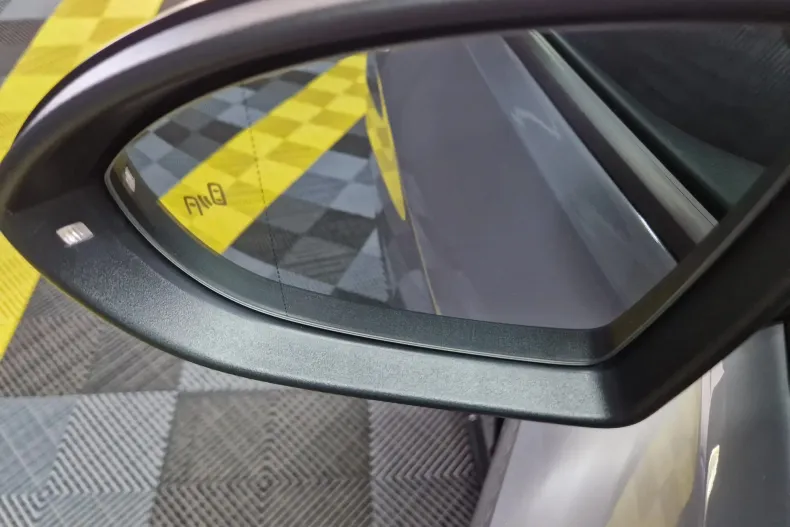 Volkswagen Golf din 2019 cu 154.787 km - oferta VOL128532 - foto 29