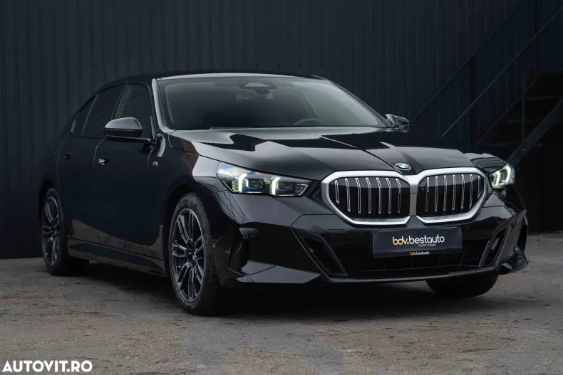 BMW Seria 5 din 2023 cu 37.622 km - oferta BMW128594 - foto 33