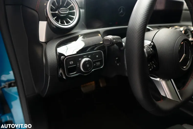 Mercedes-Benz CLA din 2023 cu 7.266 km - oferta MER128615 - foto 15