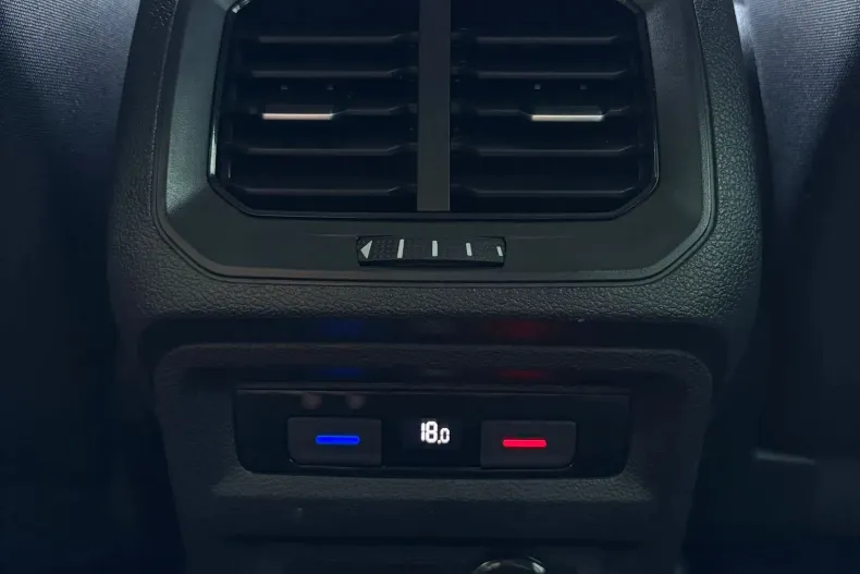 Volkswagen Tiguan din 2021 cu 156.935 km - oferta VOL128657 - foto 19