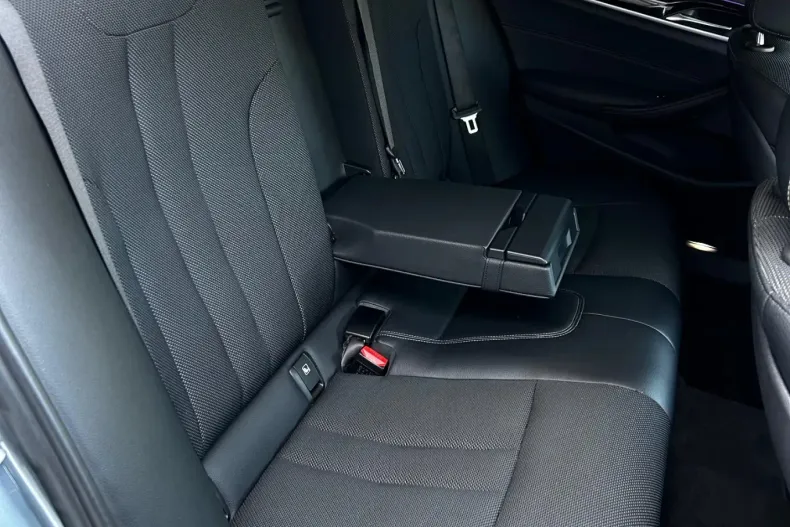 BMW Seria 5 din 2019 cu 150.000 km - oferta BMW128662 - foto 28