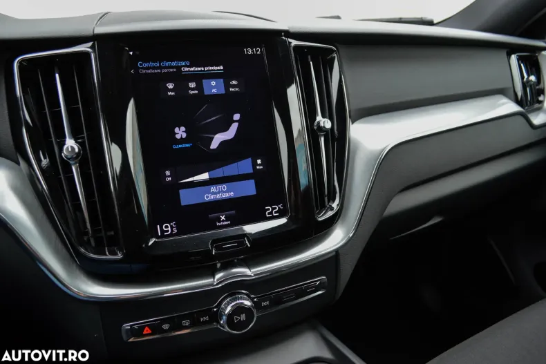 Volvo XC60 din 2020 cu 138.409 km - oferta VOL128669 - foto 26