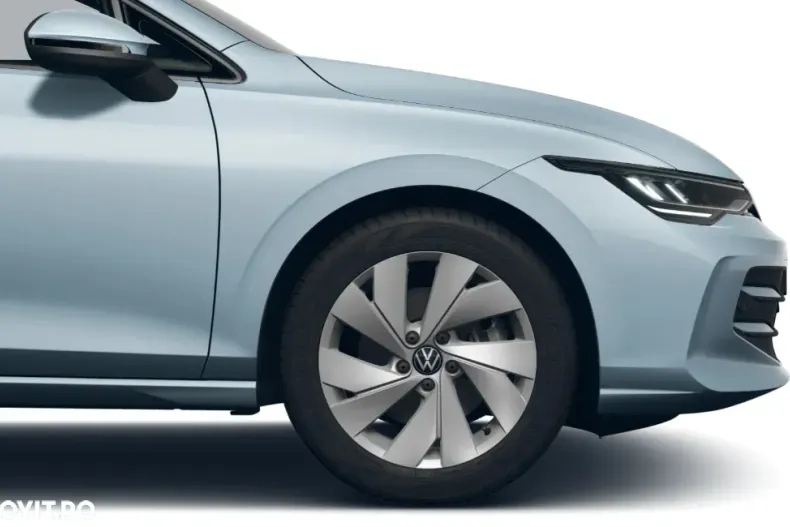 Volkswagen Golf din 2025 cu 10 km - oferta VOL128694 - foto 4