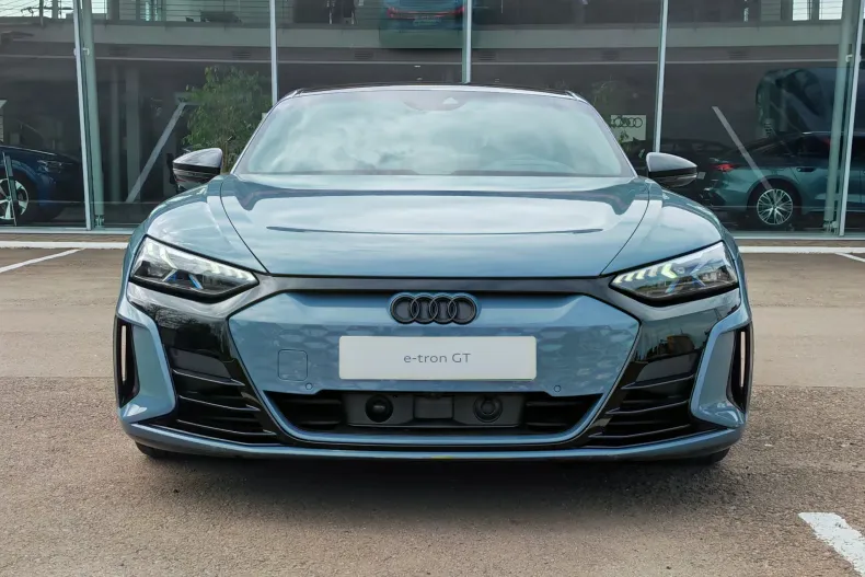 Audi e-tron GT din 2022 cu 24.000 km - oferta AUD128703 - foto 2