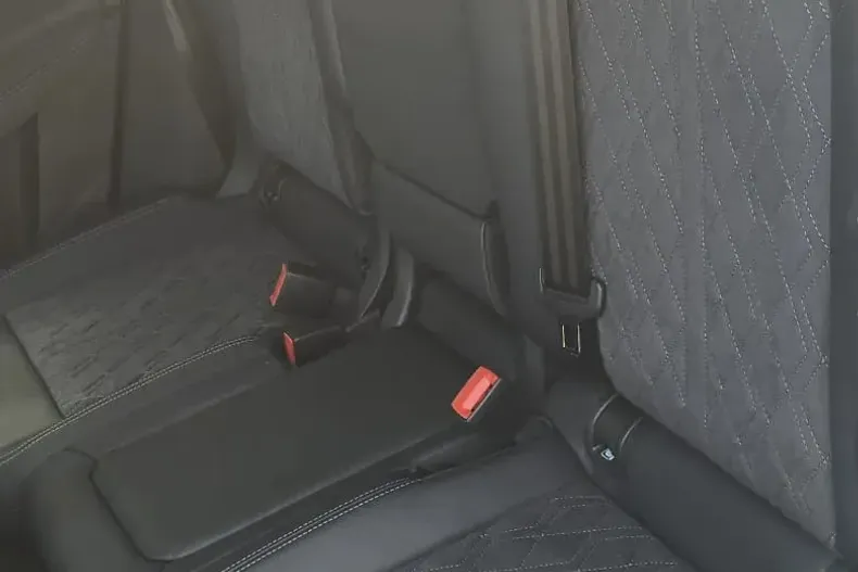 Audi Q5 din 2025 cu 15 km - oferta AUD128713 - foto 14