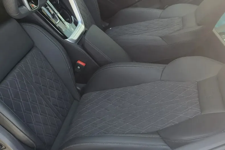 Audi Q5 din 2025 cu 15 km - oferta AUD128713 - foto 20