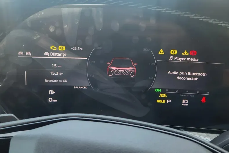 Audi Q5 din 2025 cu 15 km - oferta AUD128713 - foto 31