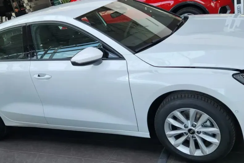 Audi A3 din 2024 cu 5 km - oferta AUD128718 - foto 6