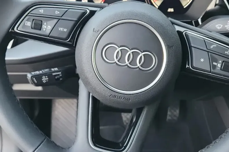 Audi A3 din 2024 cu 5 km - oferta AUD128718 - foto 14