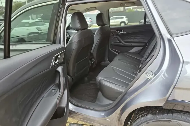 MG HS din 2024 cu 5 km - oferta MG0128724 - foto 16