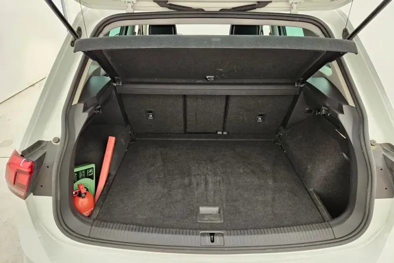 Volkswagen Tiguan din 2020 cu 49.000 km - oferta VOL128750 - foto 12