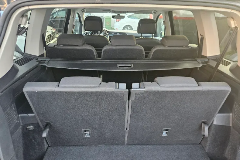 Volkswagen Touran din 2021 cu 133.000 km - oferta VOL128754 - foto 7