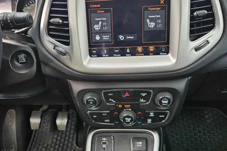 Jeep Compass din 2020 cu 24.000 km - oferta JEE128765 - foto 12