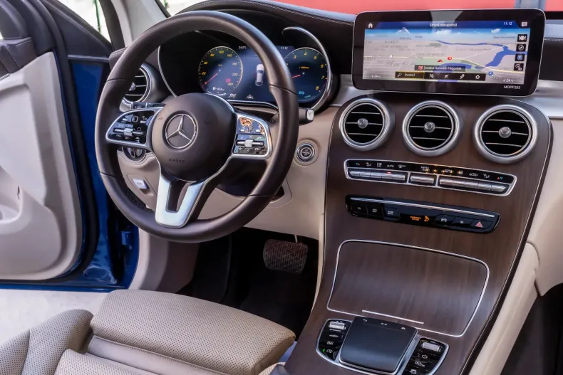 Mercedes-Benz GLC din 2022 cu 100.000 km - oferta MER128782 - foto 7