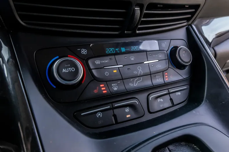 Ford Kuga din 2019 cu 50.000 km - oferta FOR128789 - foto 19