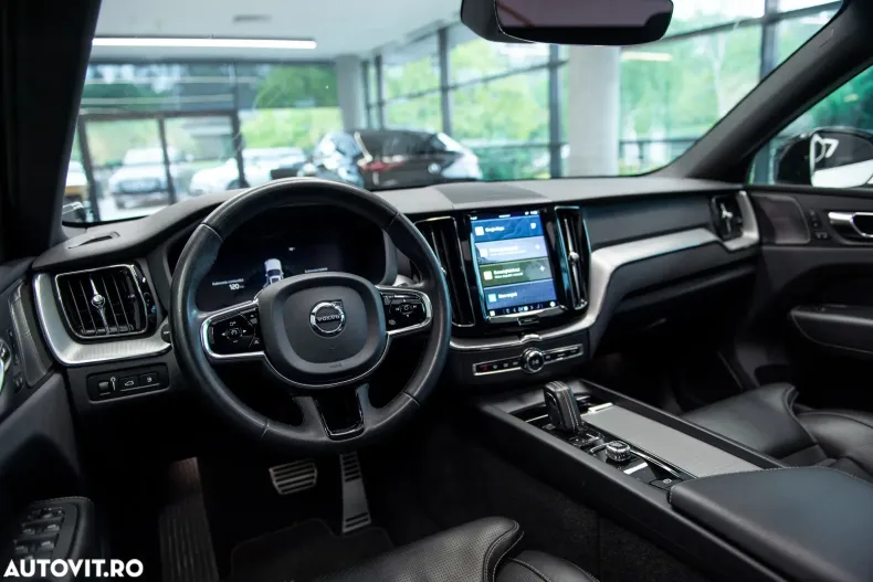 Volvo XC60 din 2021 cu 42.900 km - oferta VOL129026 - foto 15