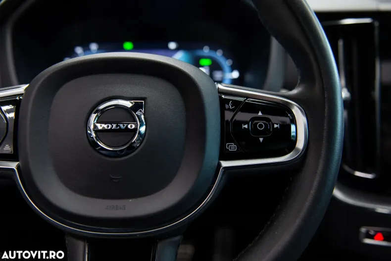 Volvo XC60 din 2021 cu 42.900 km - oferta VOL129026 - foto 20