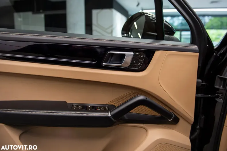 Porsche Cayenne din 2019 cu 76.752 km - oferta POR129028 - foto 13