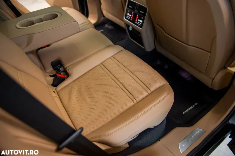 Porsche Cayenne din 2019 cu 76.752 km - oferta POR129028 - foto 29