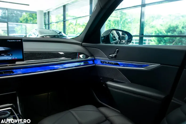 BMW Seria 7 din 2023 cu 57.817 km - oferta BMW129038 - foto 31