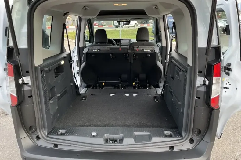 Ford Tourneo Courier din 2025 cu 1 km - oferta FOR129044 - foto 10