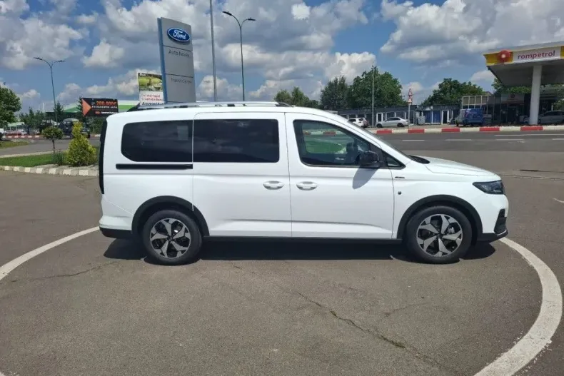 Ford Tourneo Connect din 2025 cu 1 km - oferta FOR129052 - foto 4