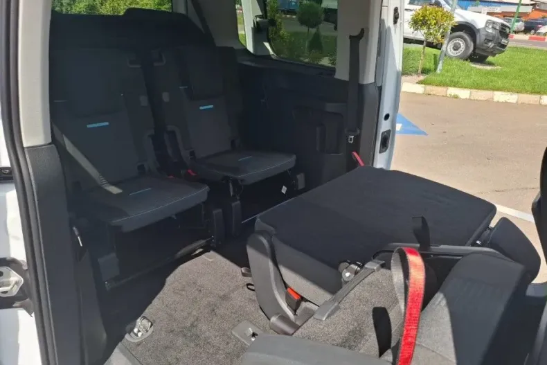 Ford Tourneo Connect din 2025 cu 1 km - oferta FOR129052 - foto 14