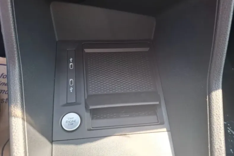 Ford Tourneo Connect din 2025 cu 1 km - oferta FOR129052 - foto 26