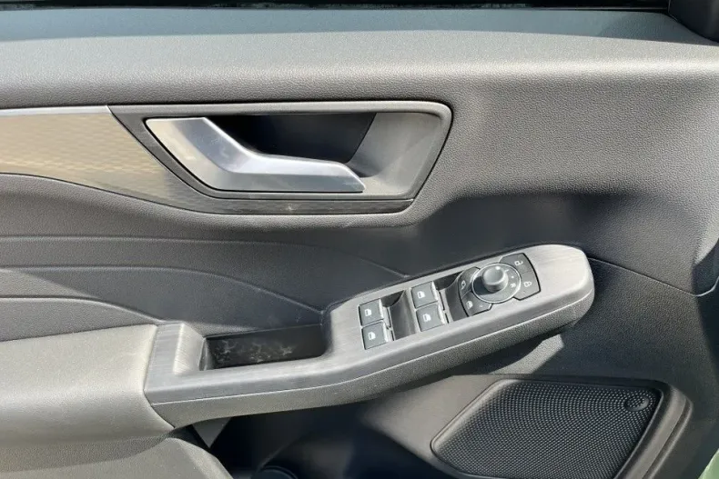 Ford Kuga din 2025 cu 1 km - oferta FOR129054 - foto 9