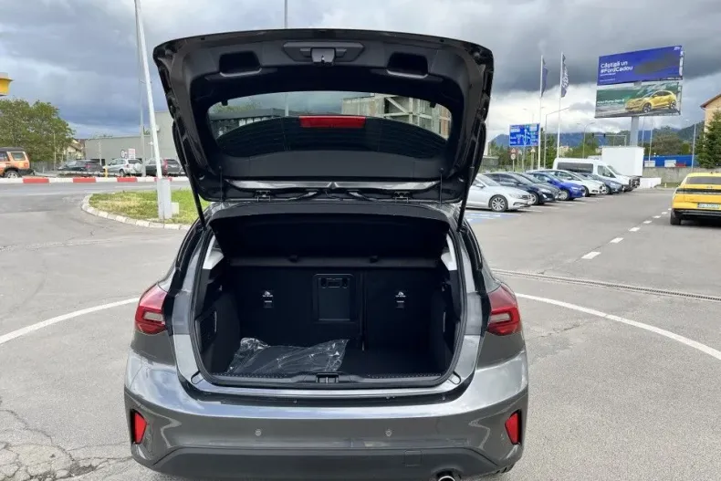 Ford Focus din 2025 cu 1 km - oferta FOR129063 - foto 9