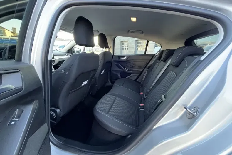 Ford Focus din 2024 cu 1 km - oferta FOR129072 - foto 18