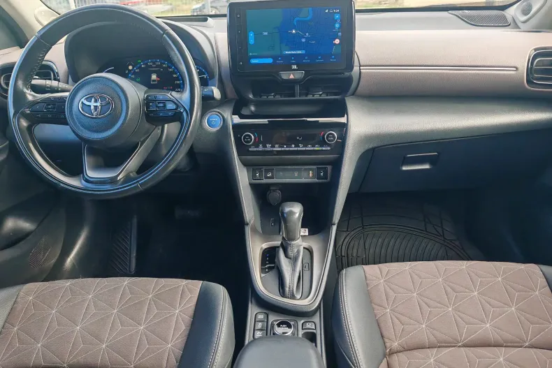 Toyota Yaris Cross din 2022 cu 99.620 km - oferta TOY129083 - foto 8