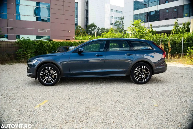 Volvo V90 din 2021 cu 57.600 km - oferta VOL129090 - foto 2